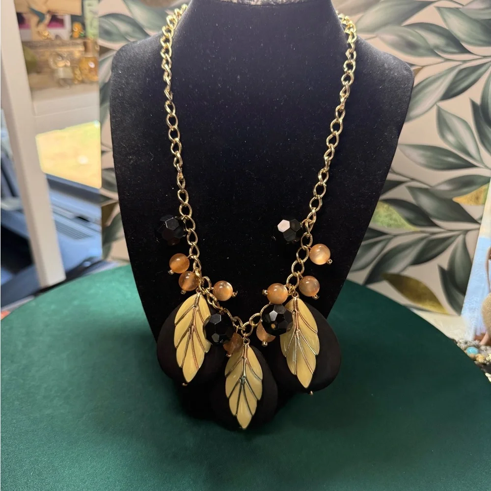 Source Unknown Gold and Black‎ Leaf Necklace